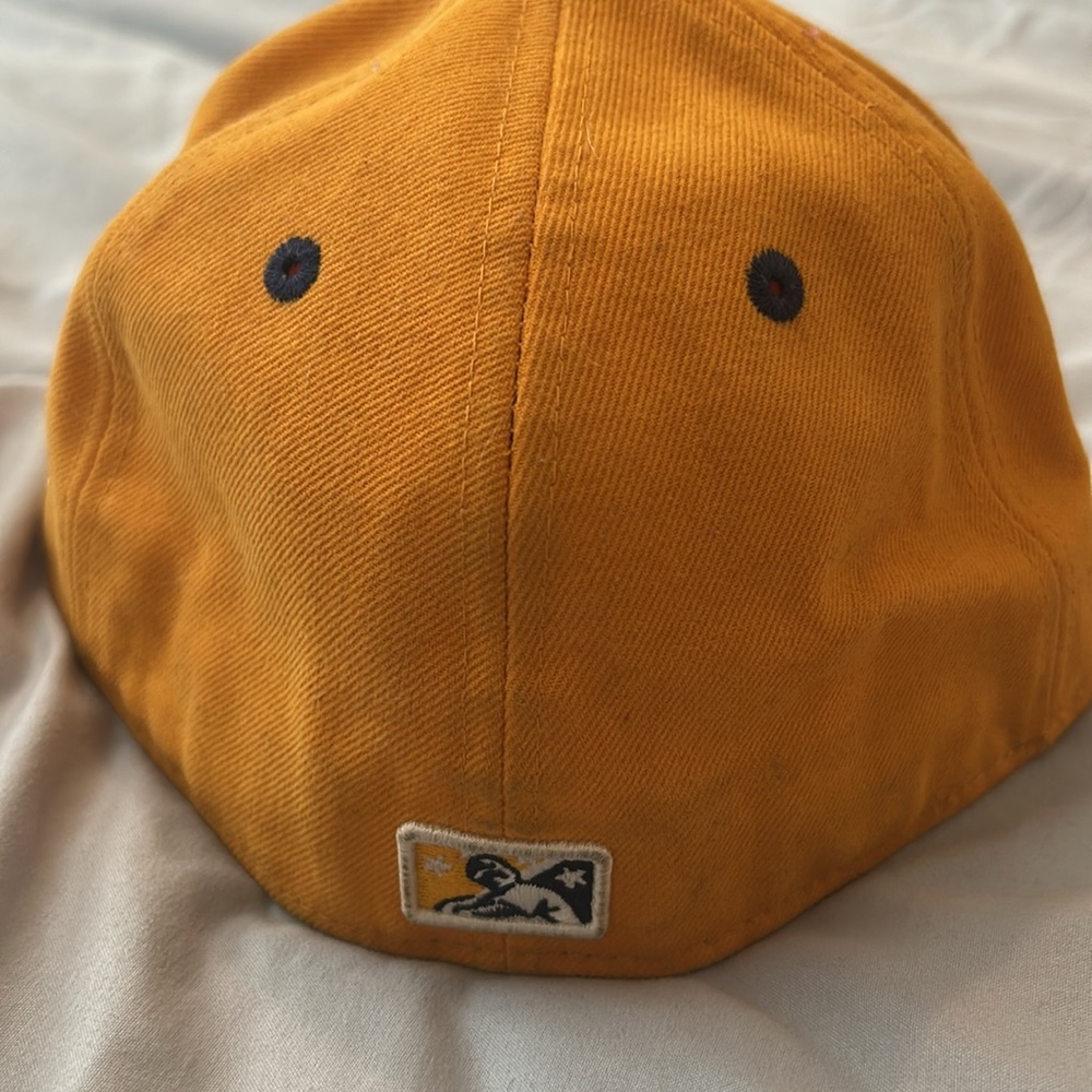 Men's Montgomery Biscuits New Era Gold Authentic Collection 59FIFTY Fitted Hat - Picture 3 of 7